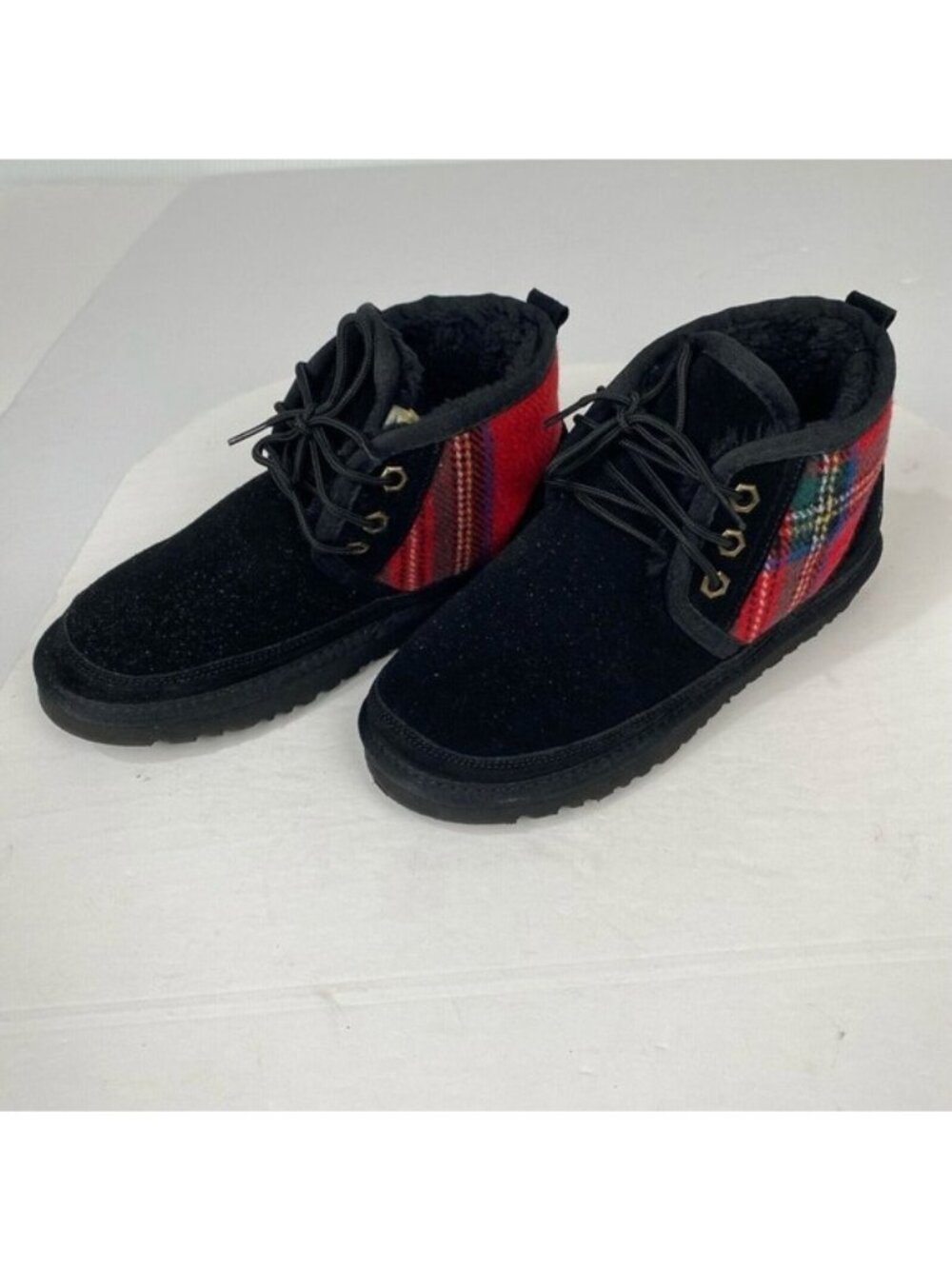 UGG boots Big boys size 7 with laces and logo in black and red with checkered.